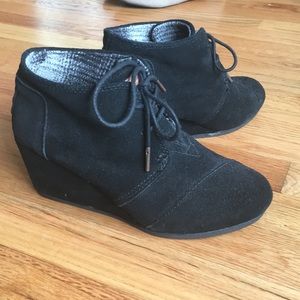 Toms Desert Wedge Bootie